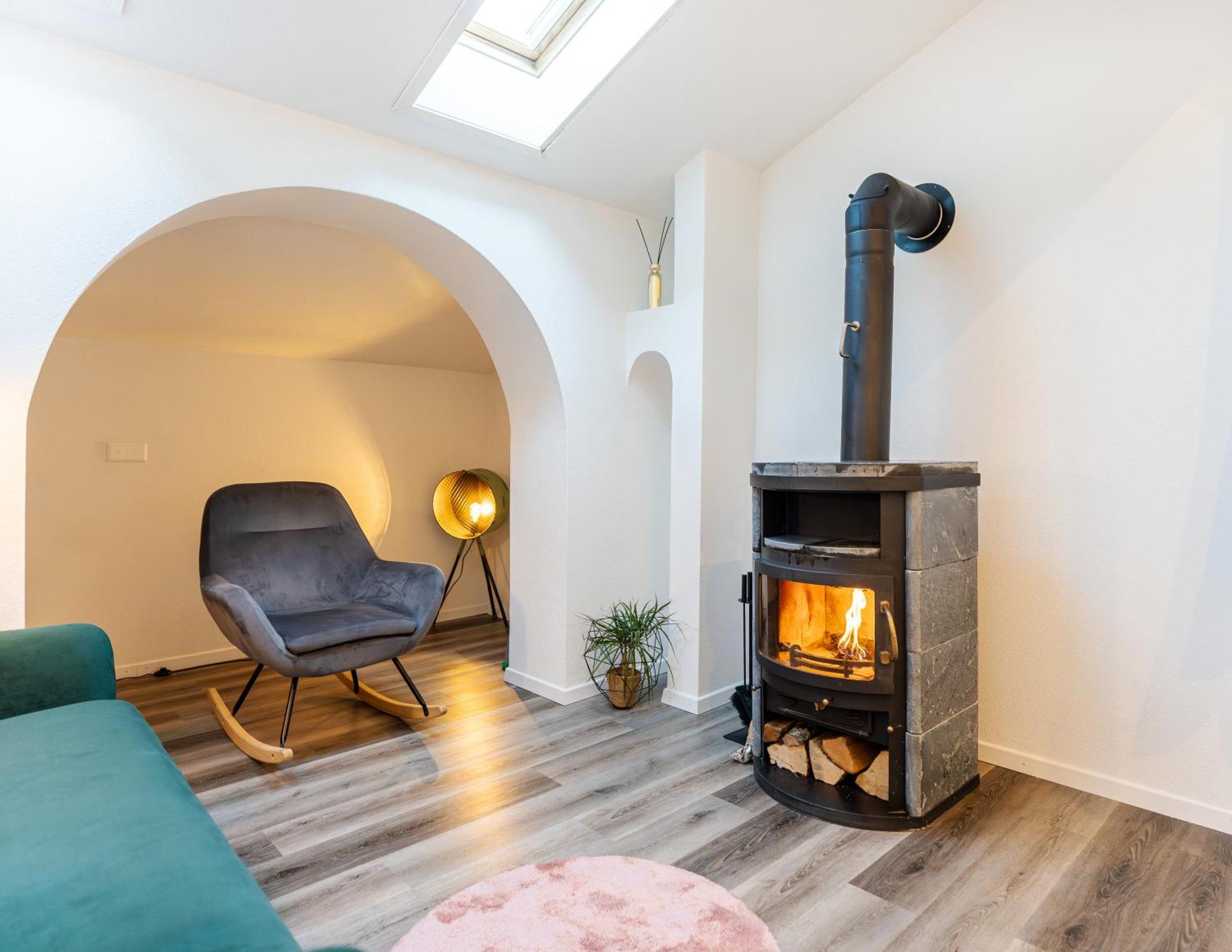 Bellevue & Classy Mountain View Apartment Кандерстег Екстериор снимка