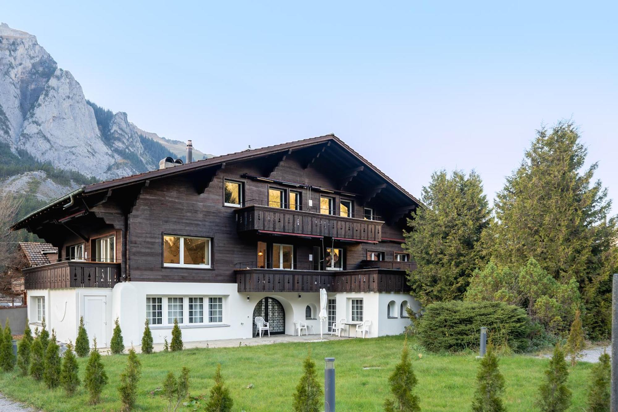 Bellevue & Classy Mountain View Apartment Кандерстег Екстериор снимка