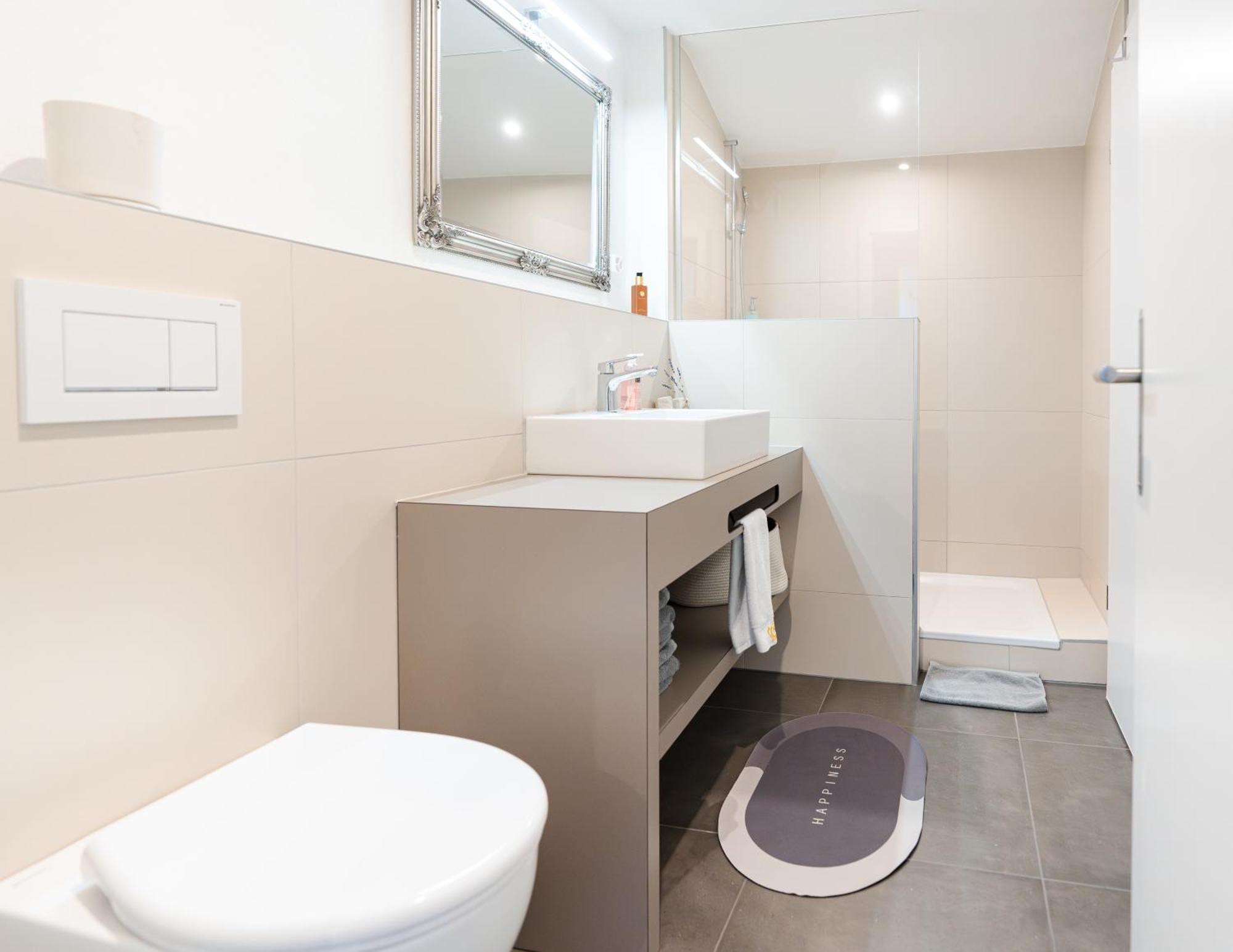Bellevue & Classy Mountain View Apartment Кандерстег Екстериор снимка