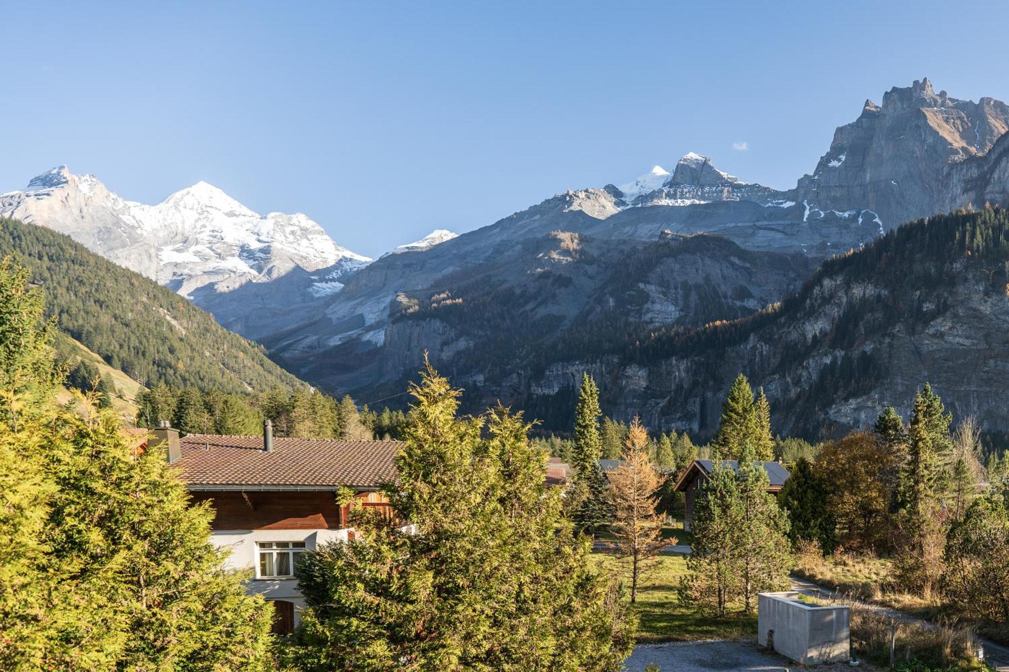 Bellevue & Classy Mountain View Apartment Кандерстег Екстериор снимка